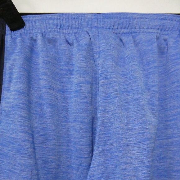 UNDER ARMOUR - Heat Gear - Loose | Youth Medium | Blue Sport Shorts with Logo - Picture 10 of 14